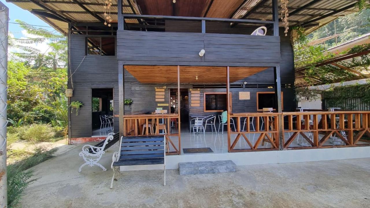 Hotel Bahía Yubarta Bahia Solano Bagian luar foto